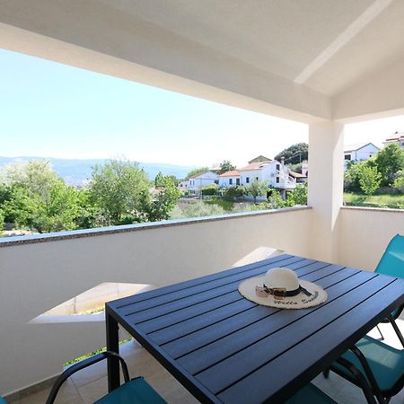 Apartments Mirjana Šilo Eksteriør bilde