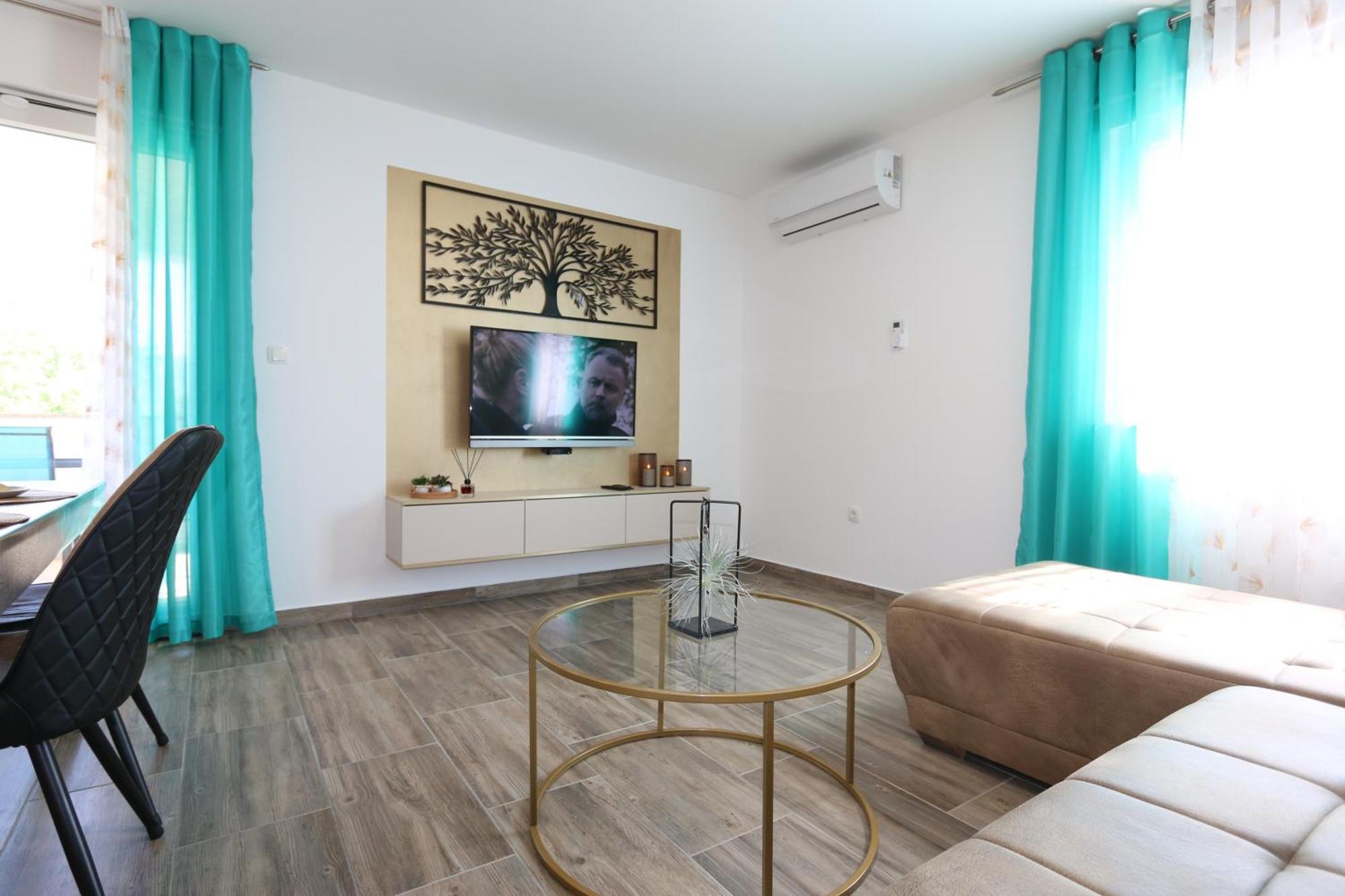Apartments Mirjana Šilo Eksteriør bilde